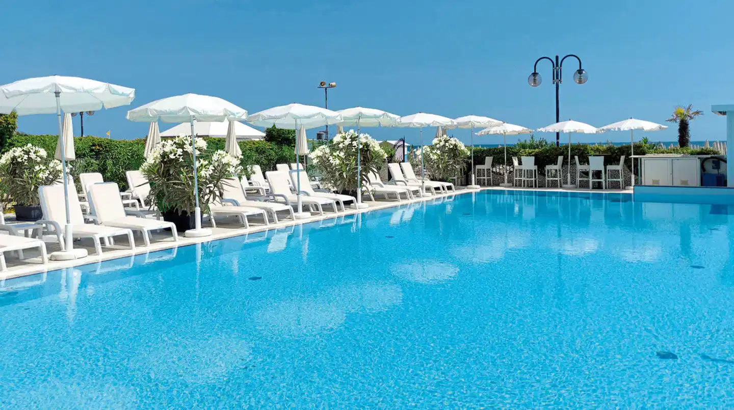 Oxford Pool