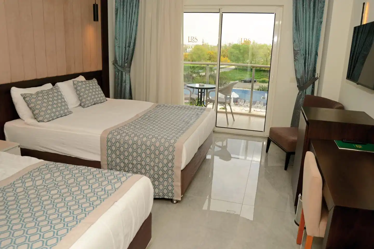 LRS Lake & River Side Hotel & Spa Wohnbeispiel