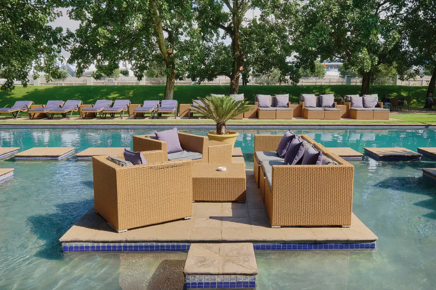 Protea Hotel O.R Tambo Airport Pool