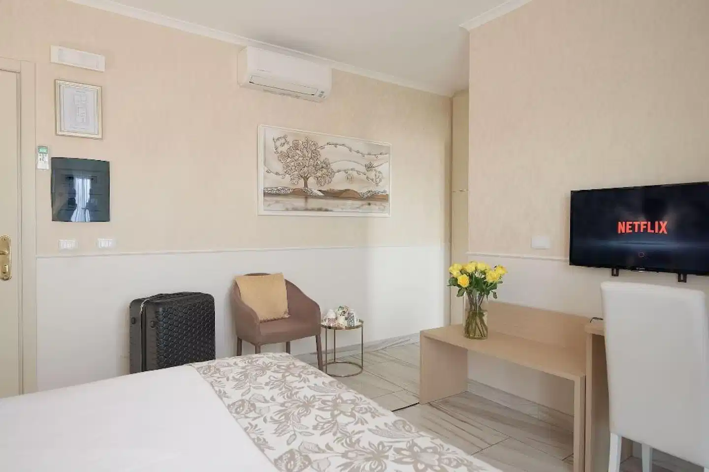 Rome Airport Inn Wohnbeispiel