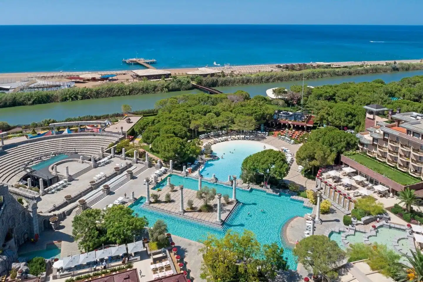 Xanadu Resort Hotel Pool