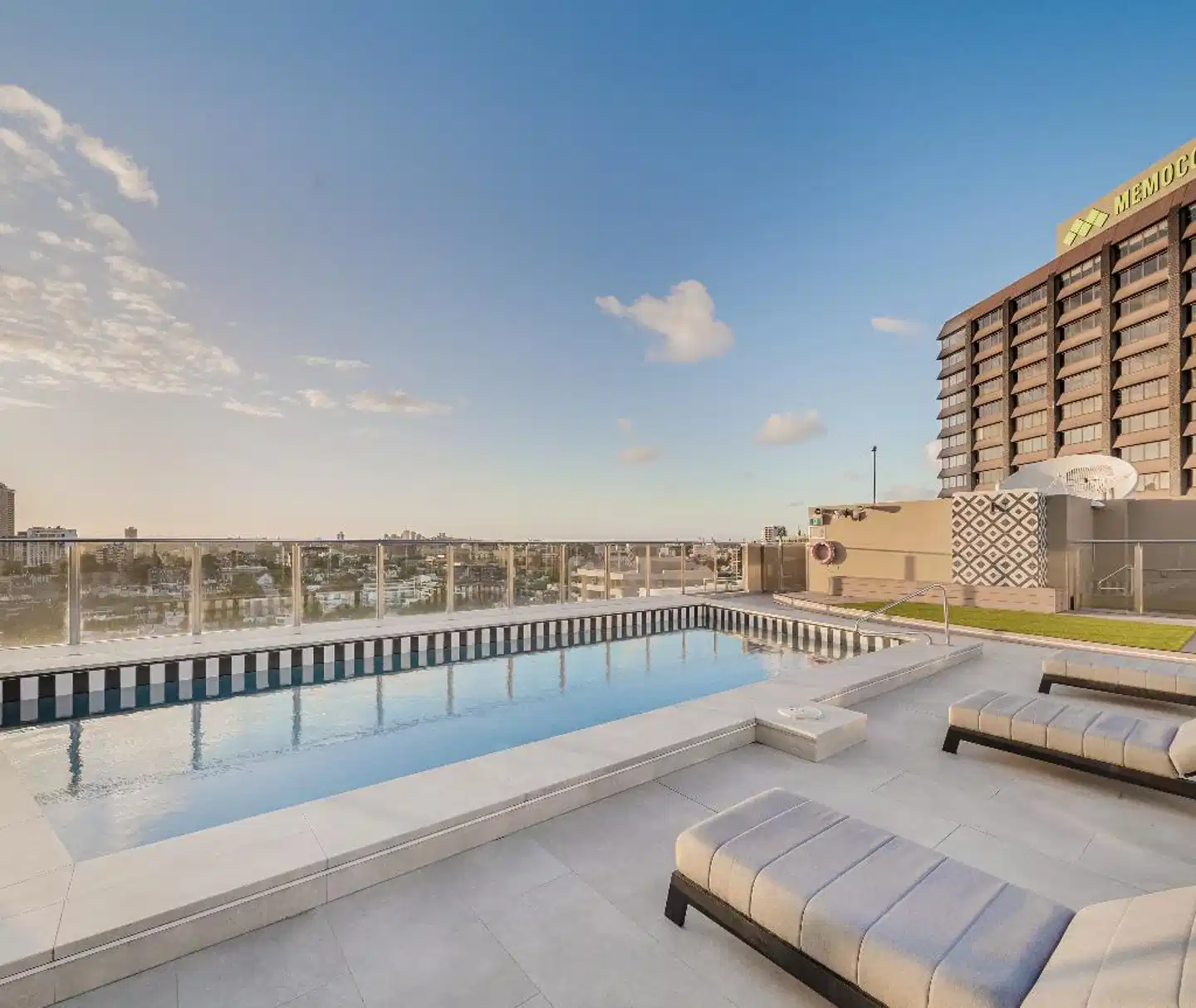 Oaks Sydney Hyde Park Suites Pool