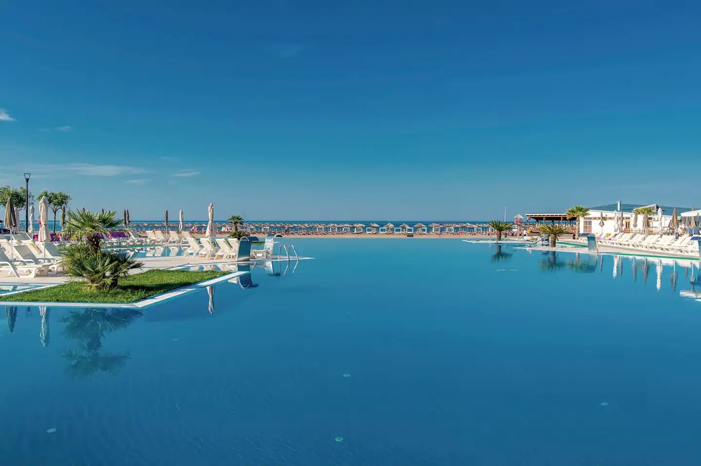 Azul Beach Resort Montenegro Pool