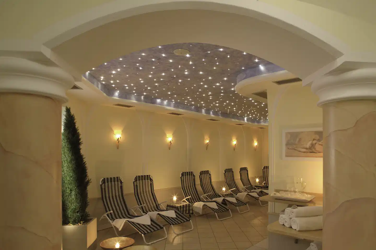 Sonnenburg Lobby