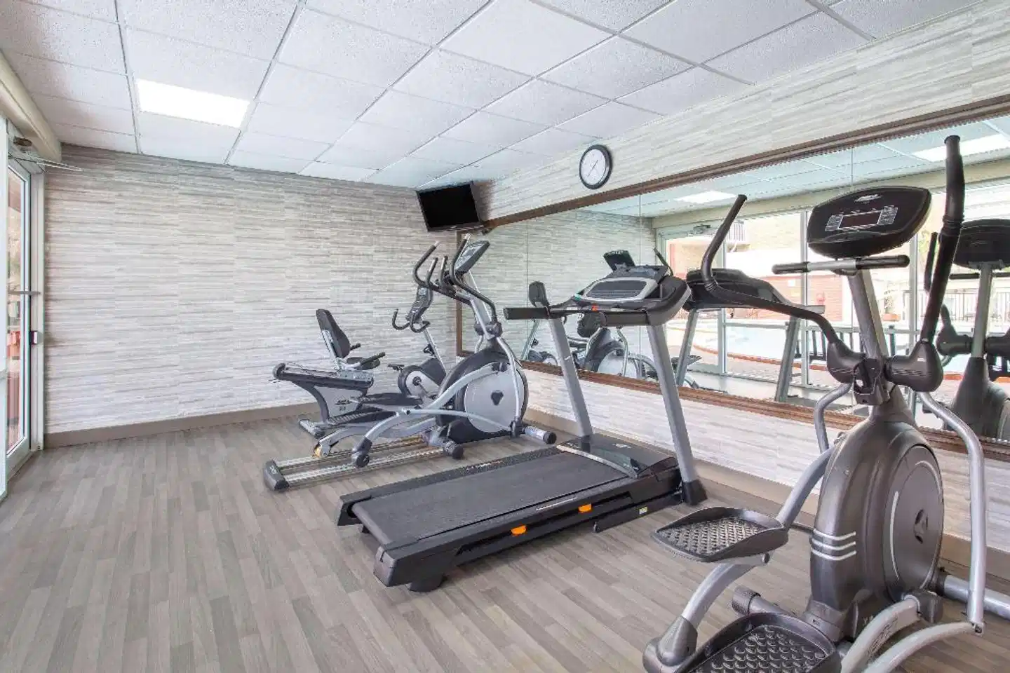 Ramada by Wyndham Tampa Westshore Sport und Entertainment