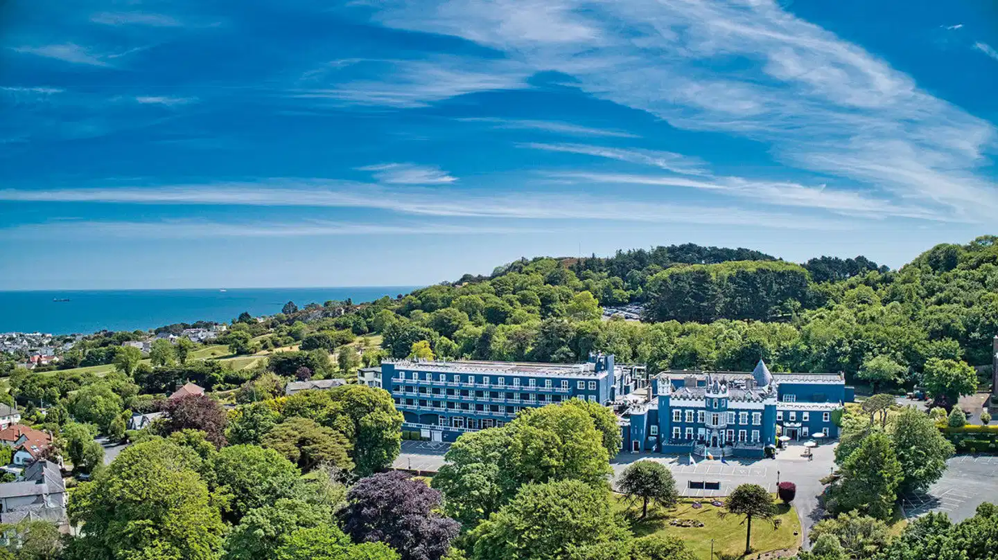 Fitzpatrick Castle Hotel Aussenansicht