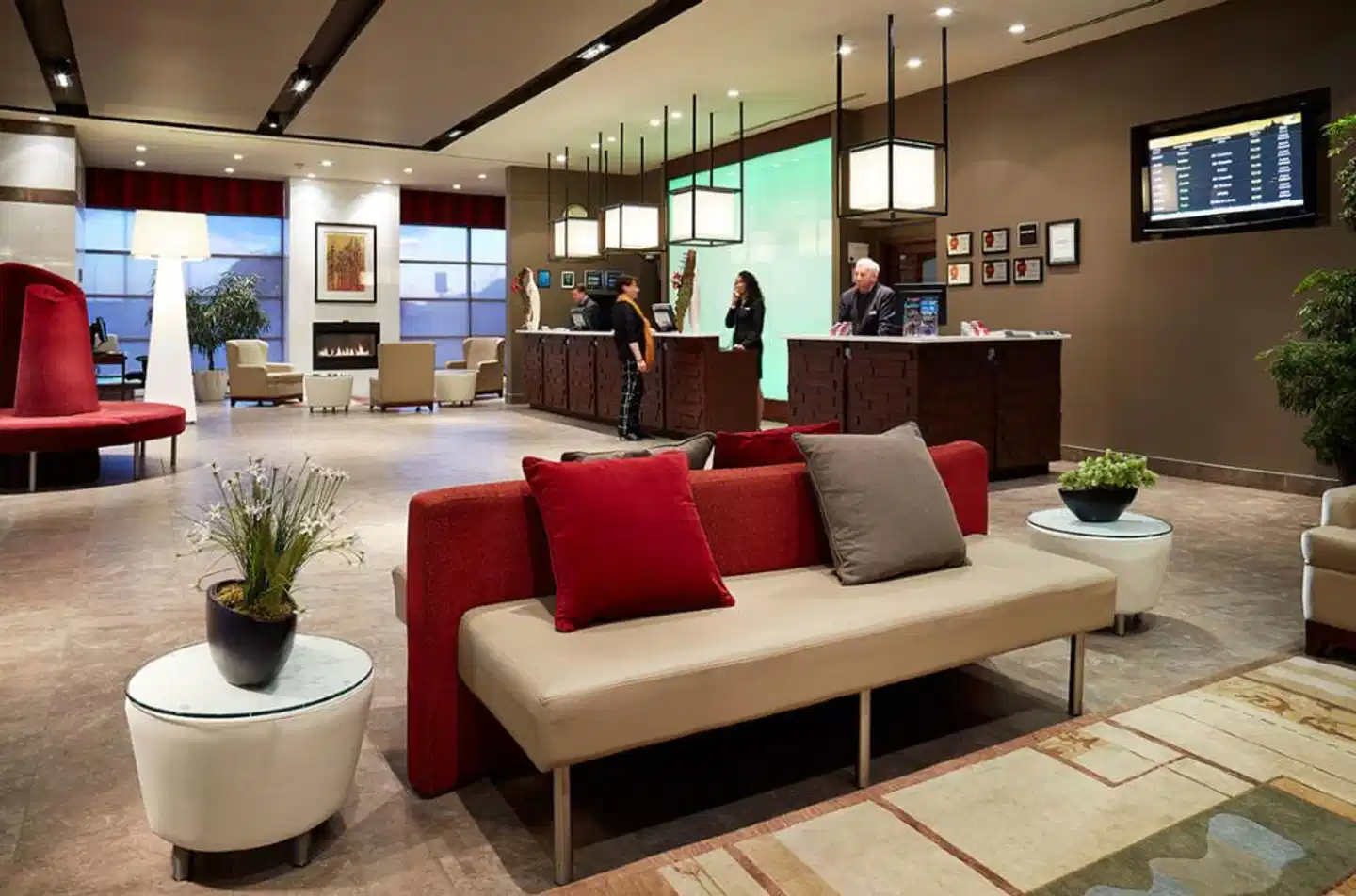 Ruby Foo's Lobby