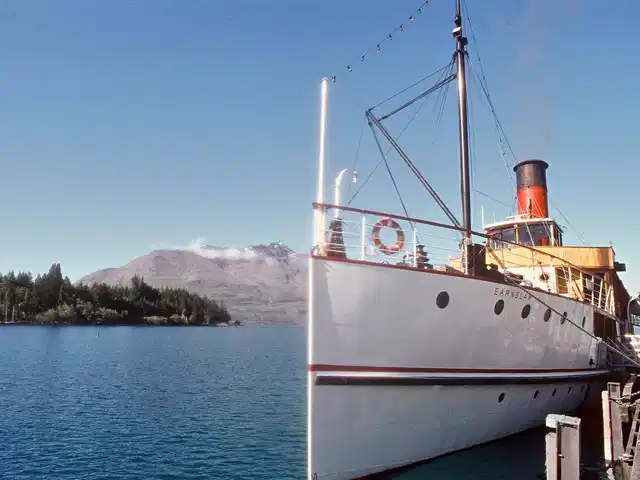 Mercure Queenstown Resort Aussenansicht