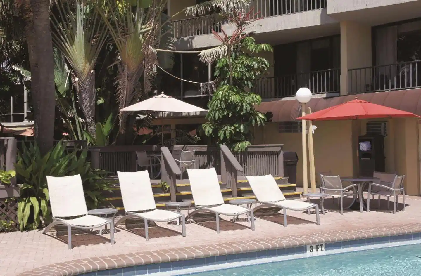 La Quinta Inn & Suites Cocoa Beach Oceanfront Terrasse