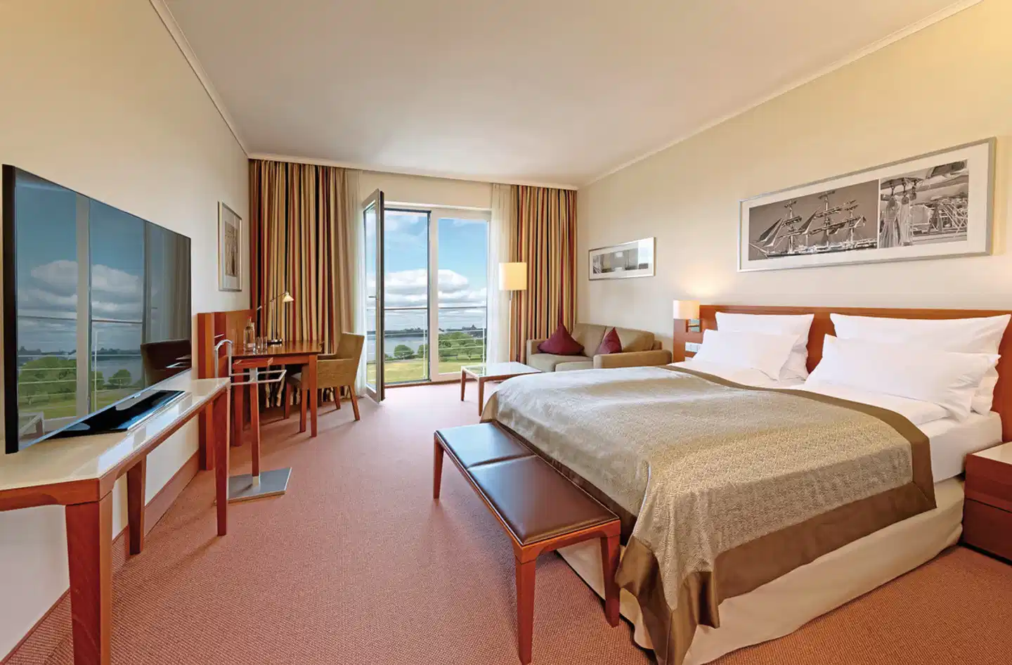 ATLANTIC Hotel Wilhelmshaven Wohnbeispiel
