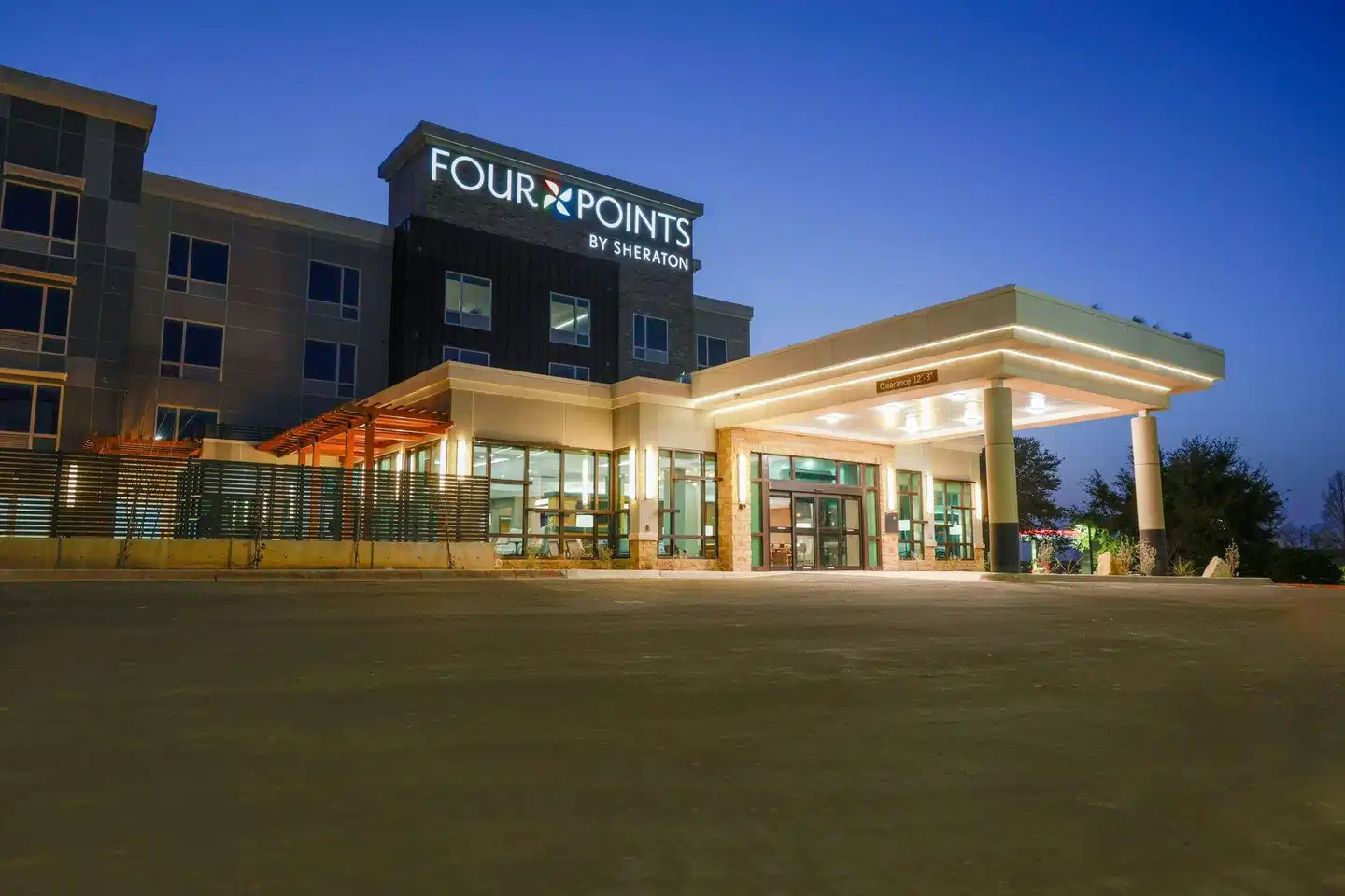 Four Points by Sheraton Austin Airport Aussenansicht