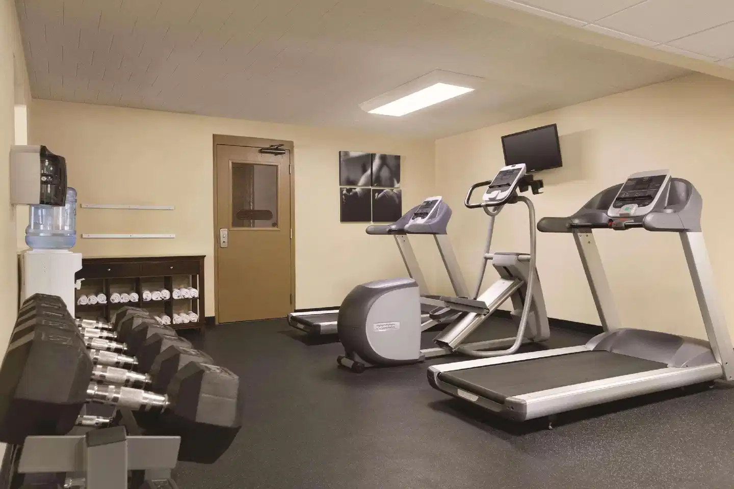 Country Inn & Suites by Radisson, Traverse City, MI Sport und Entertainment