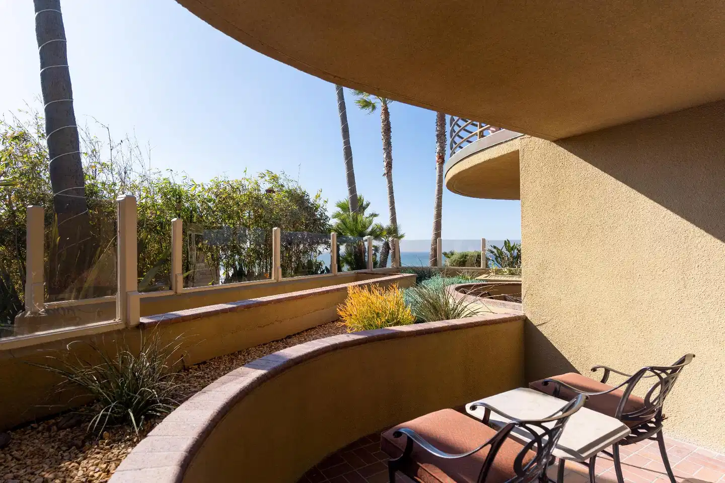 Pacific Terrace Hotel Terrasse