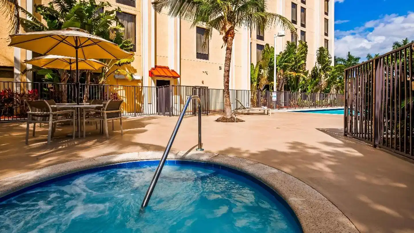 Best Western Plus Kendall Hotel & Suites Wellness