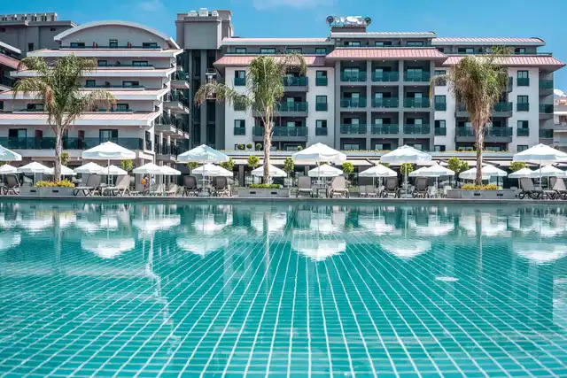 Green Garden Resort & Spa Pool