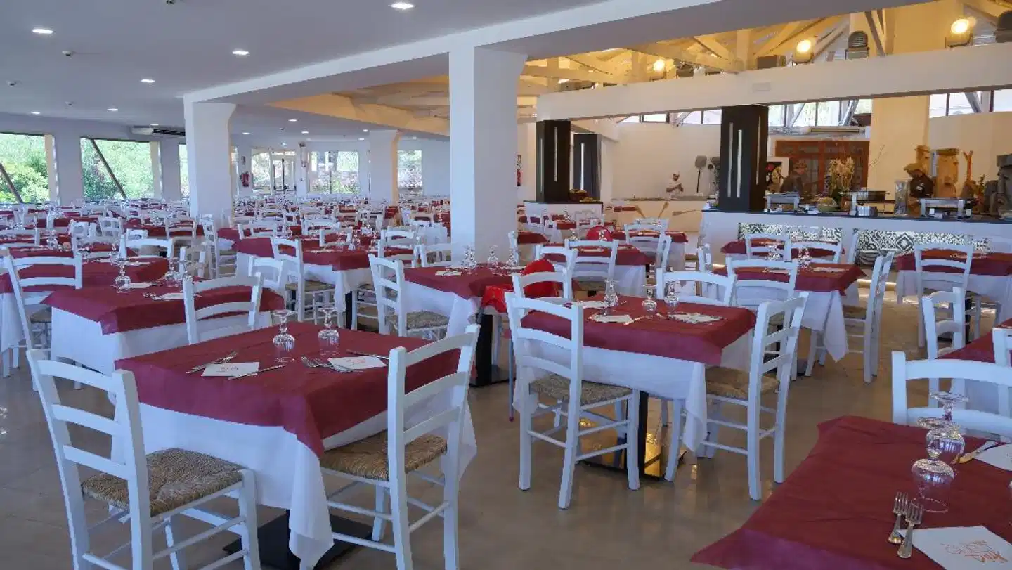 Club Esse Cala Bitta Restaurant