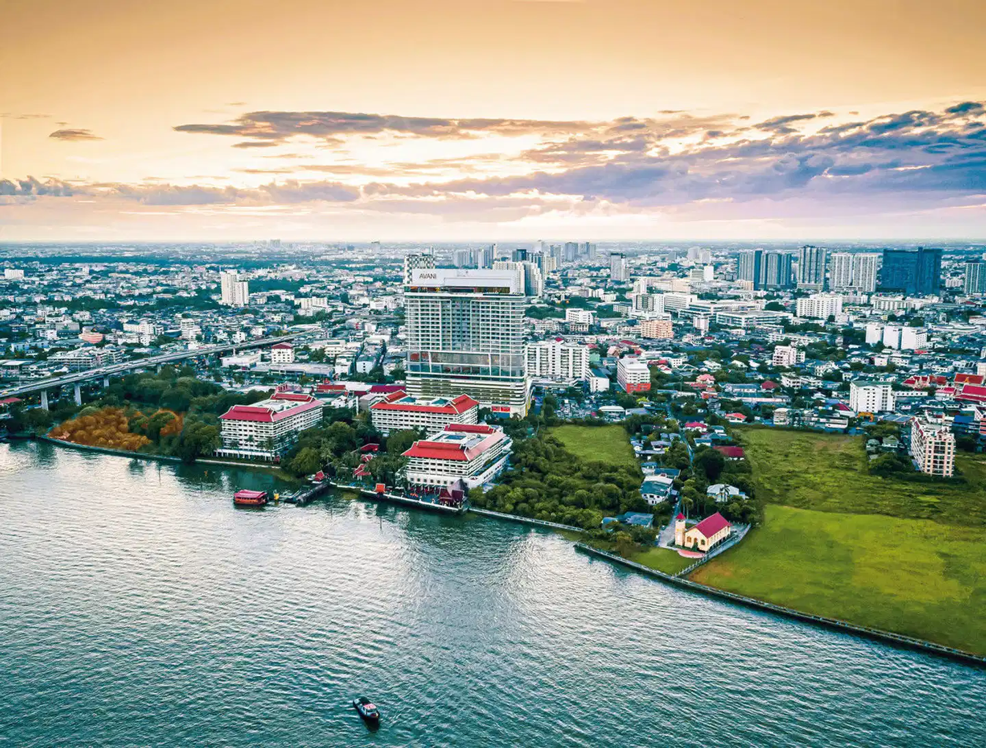 Avani+ Riverside Bangkok Hotel Sport und Entertainment