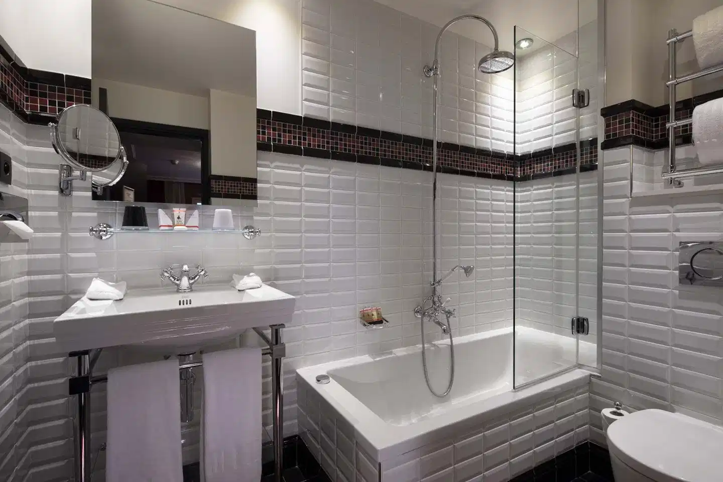 Hotel Monsieur Badezimmer