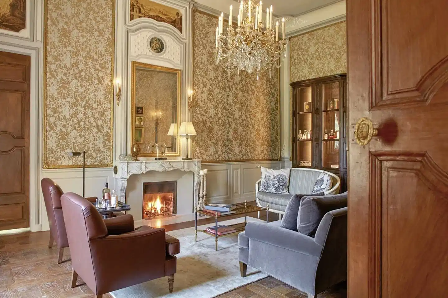Château de Fonscolombe Lobby