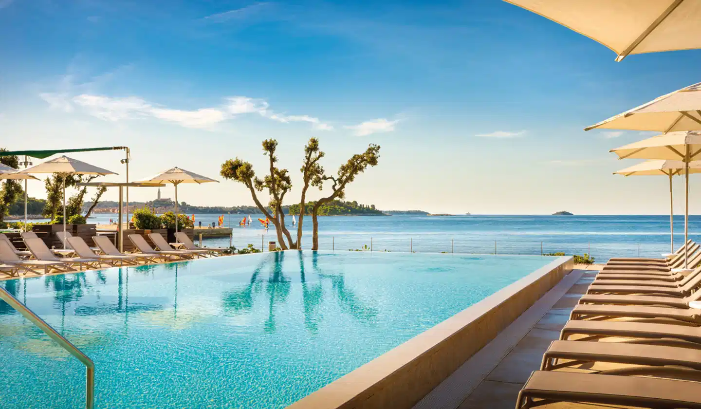 Resort Amarin Rooms POOL