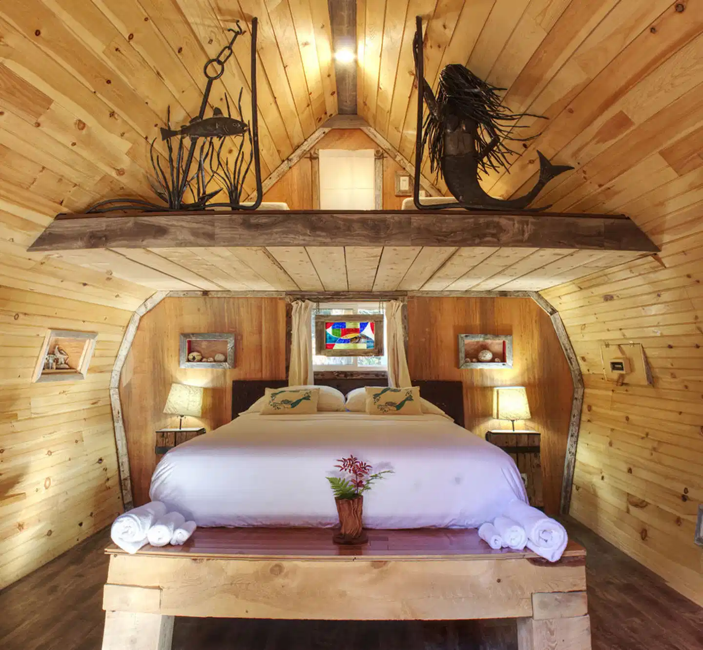 River Nest Wilderness Cabins Wohnbeispiel
