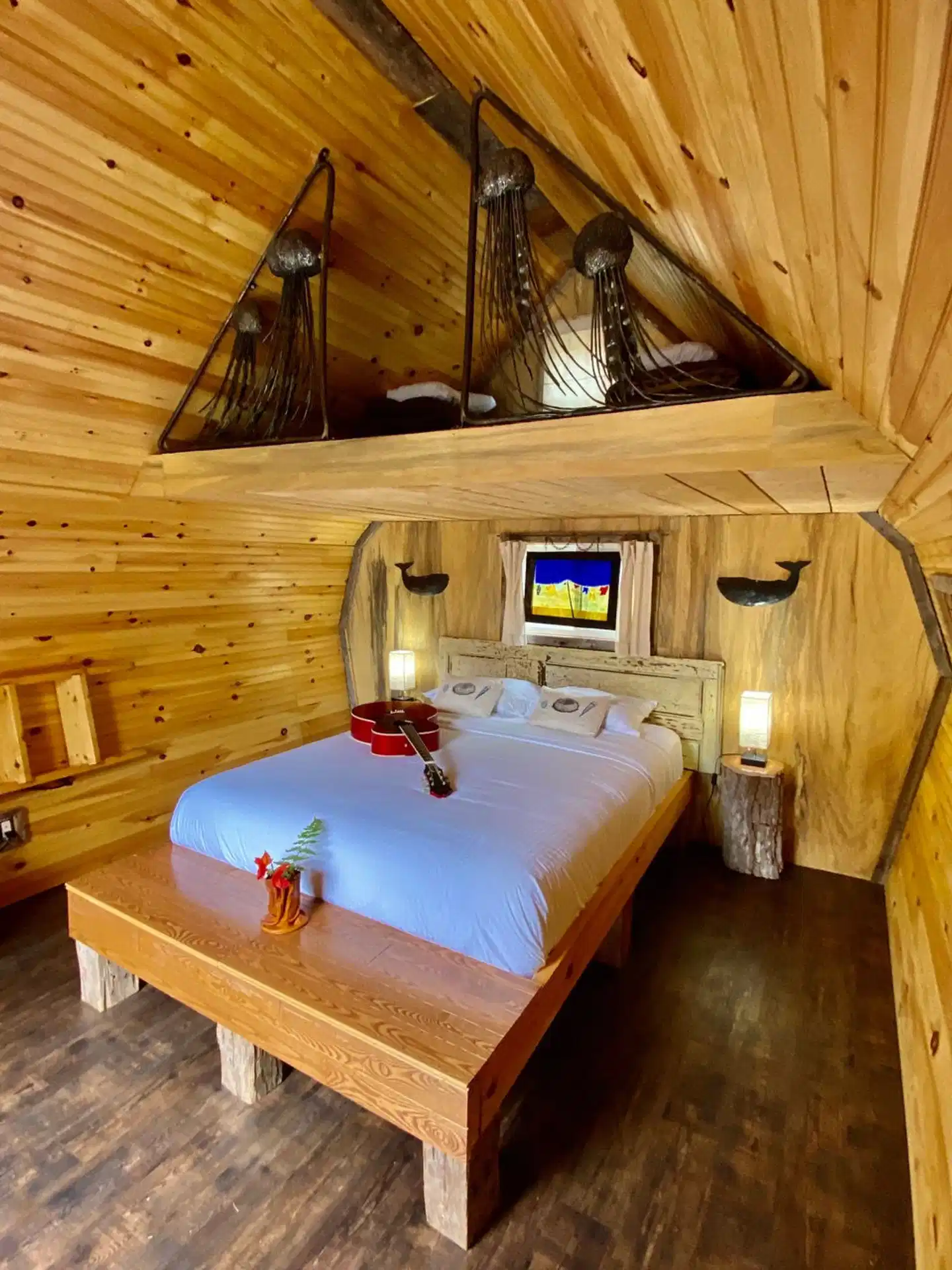 River Nest Wilderness Cabins Wohnbeispiel