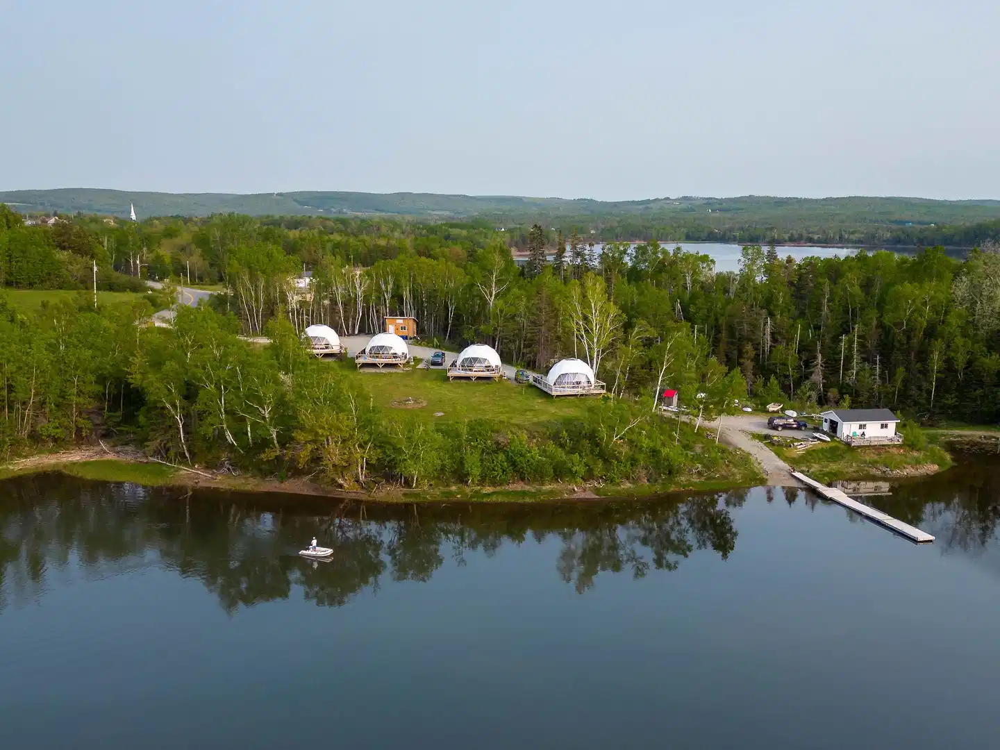 Northeast Cove Geodomes Landschaft