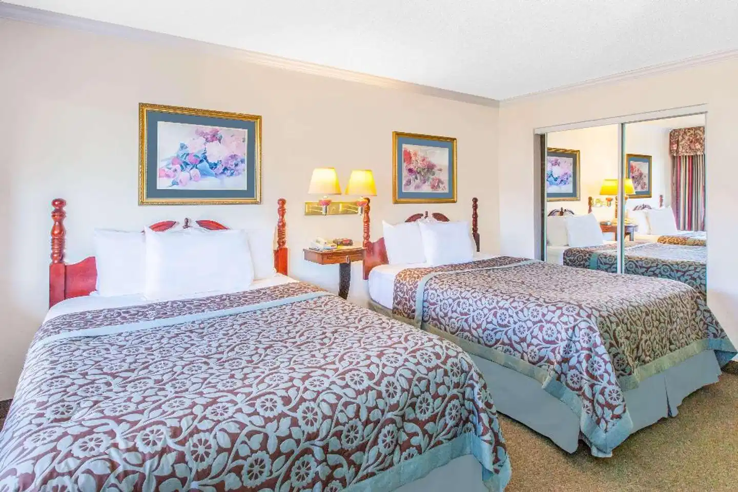 Days Inn by Wyndham Camarillo - Ventura Wohnbeispiel