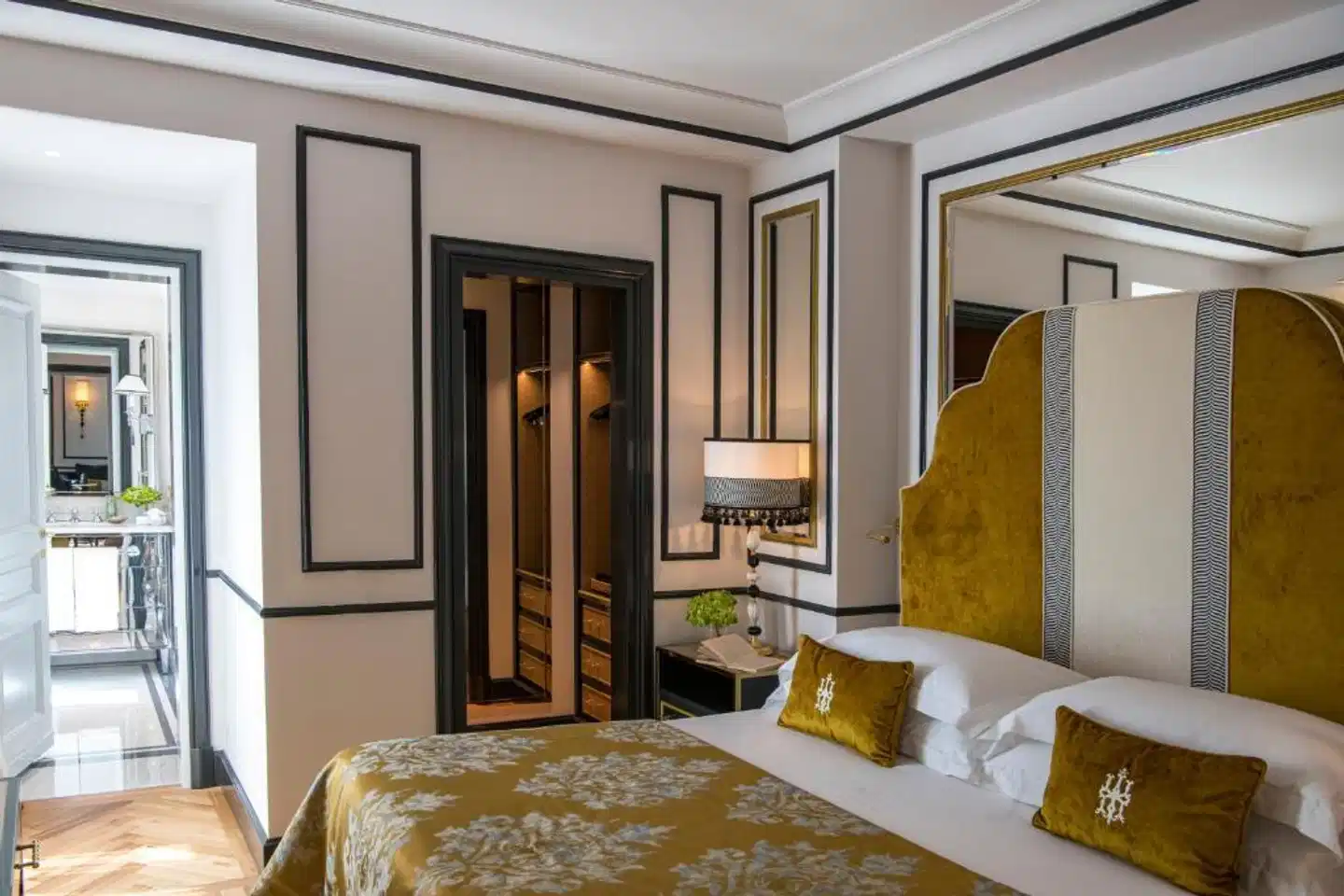 Hotel D'Inghilterra - Starhotels Collezione Wohnbeispiel