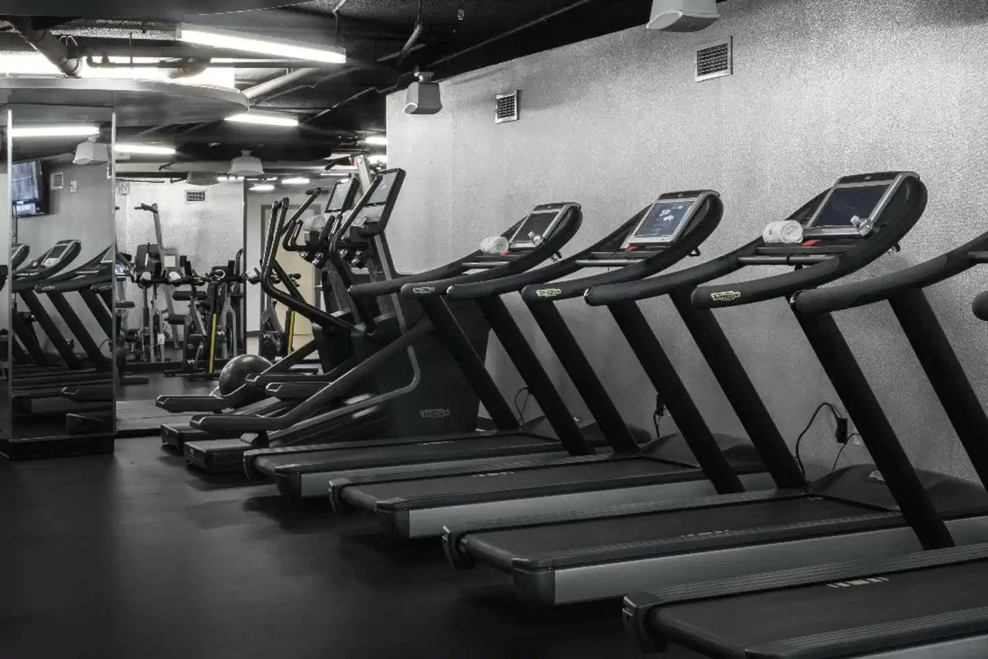The Watergate Hotel Sport und Entertainment