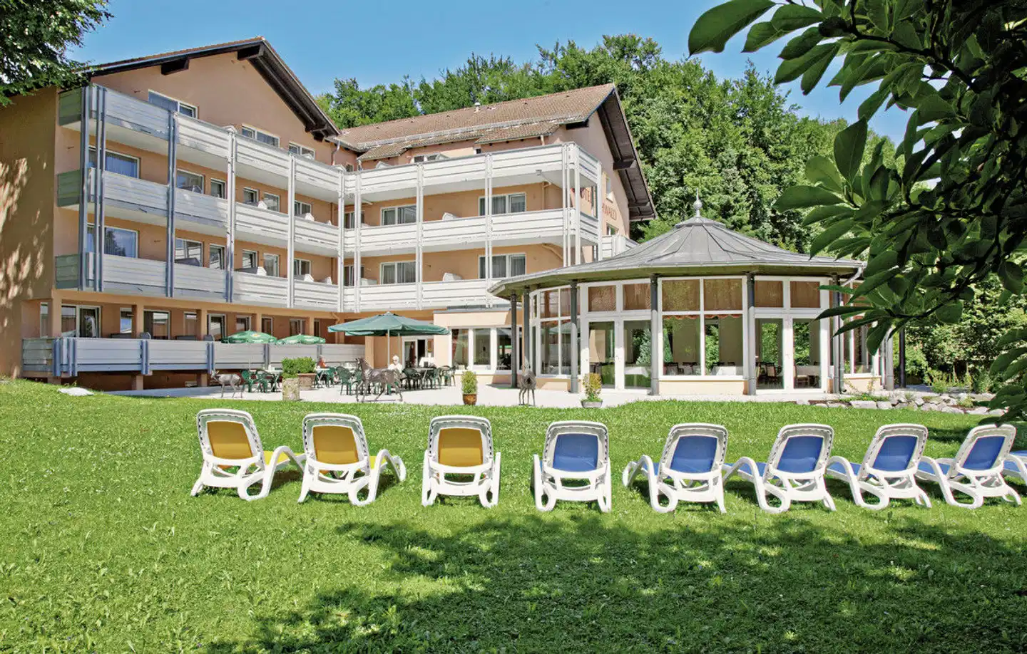 PTI Hotel Eichwald Aussenansicht