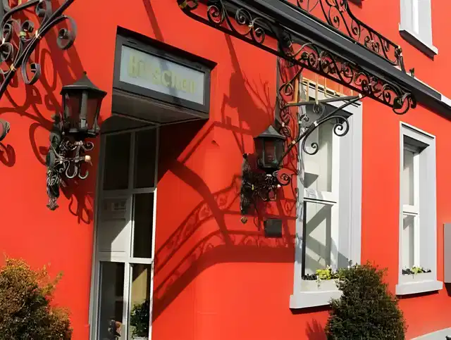 Hirschen Aussenansicht