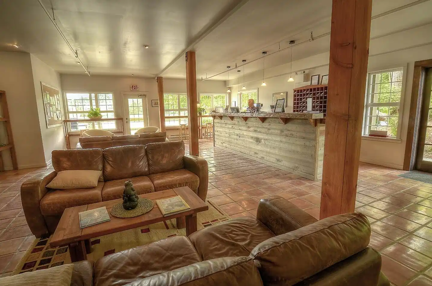 Water's Edge Shoreside Suites Lobby