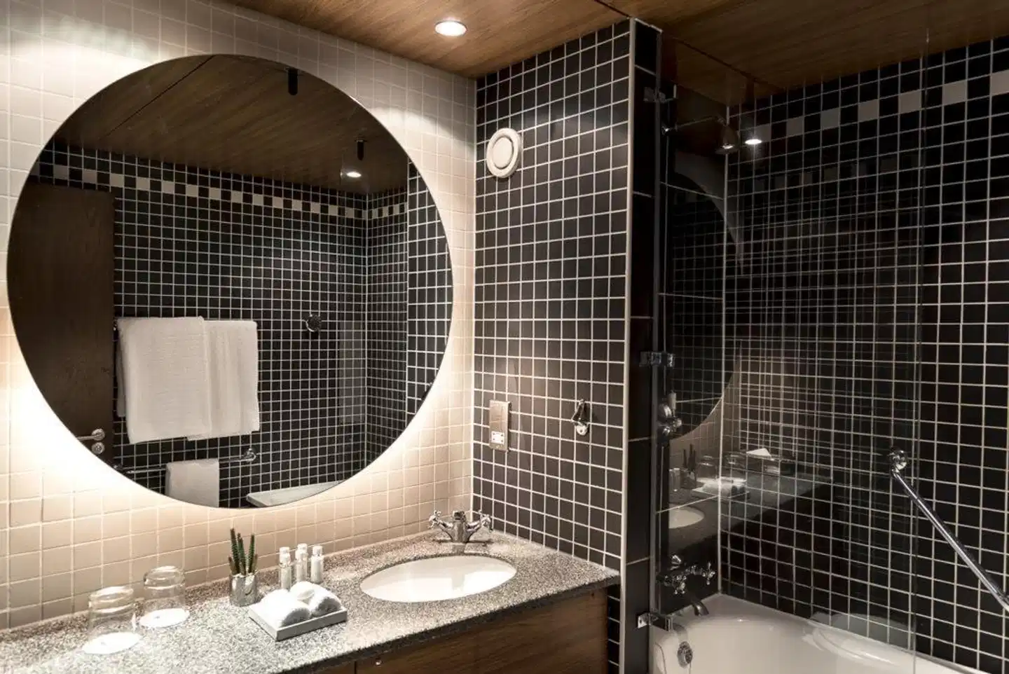 K West Badezimmer