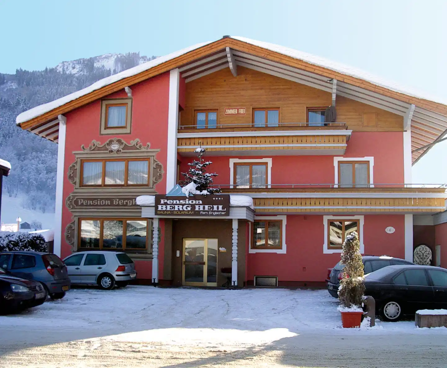Pension Bergheil Aussenansicht