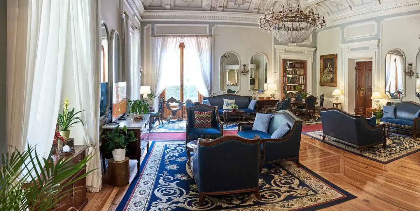 Royal Lobby