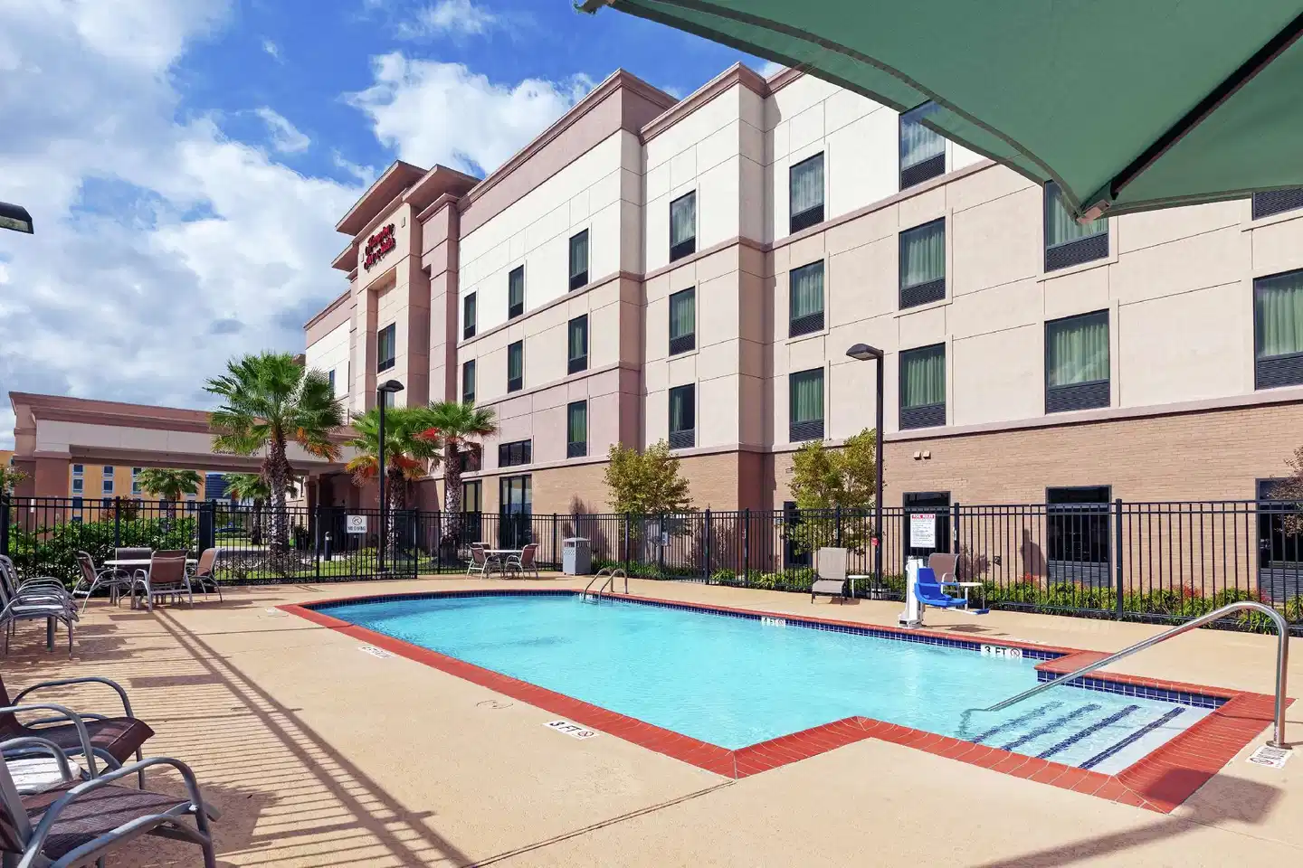 Hampton Inn & Suites Houston North IAH Pool