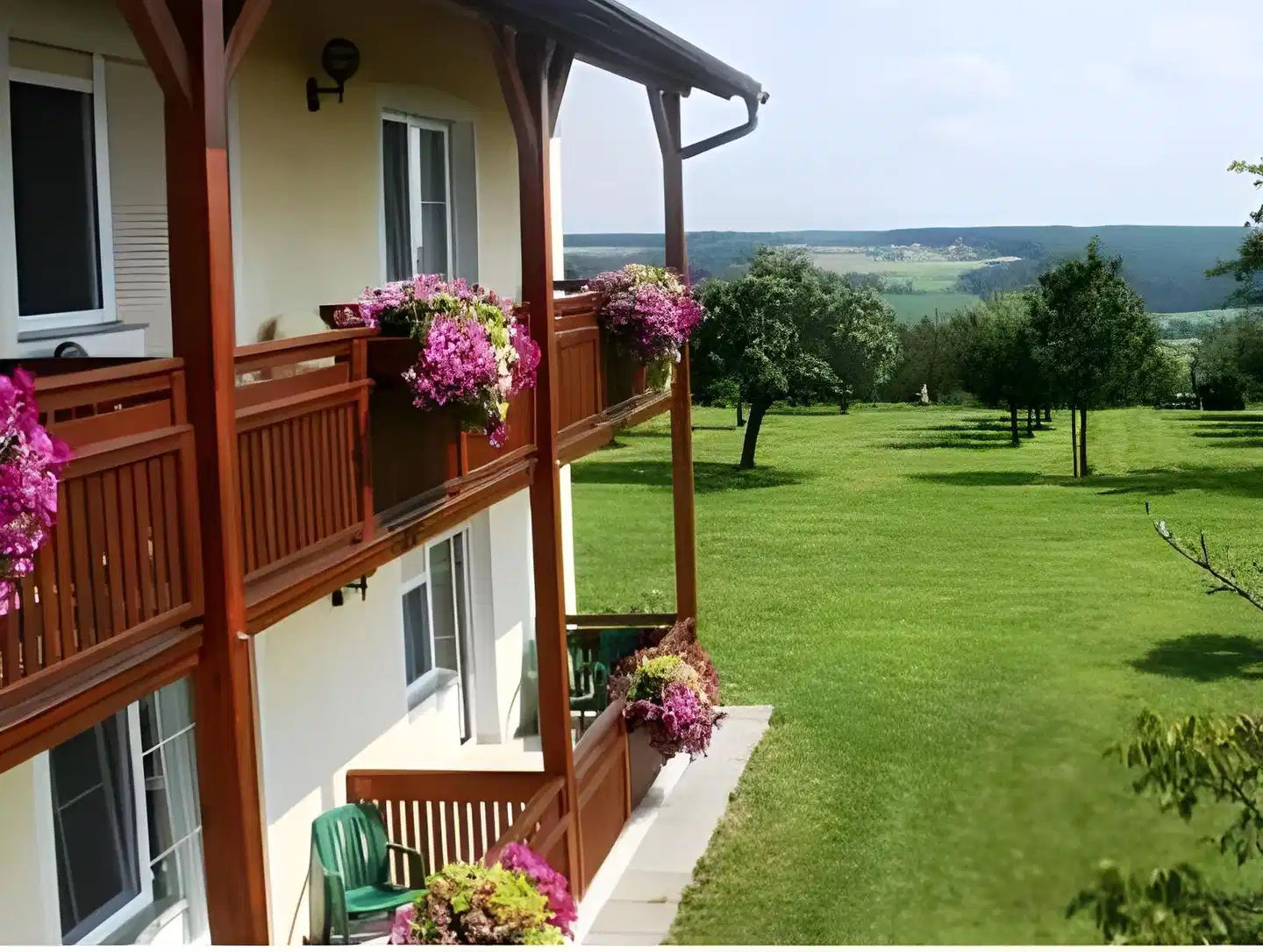 Hotel-Restaurant Teuschler-Mogg Garten