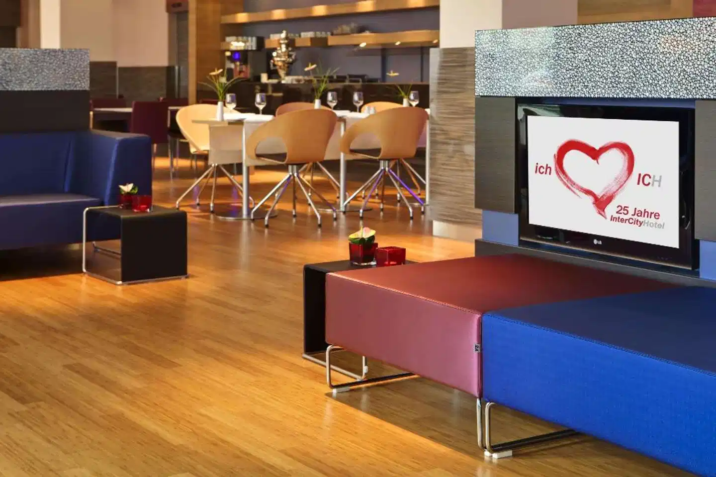InterCityHotel Bonn Lobby