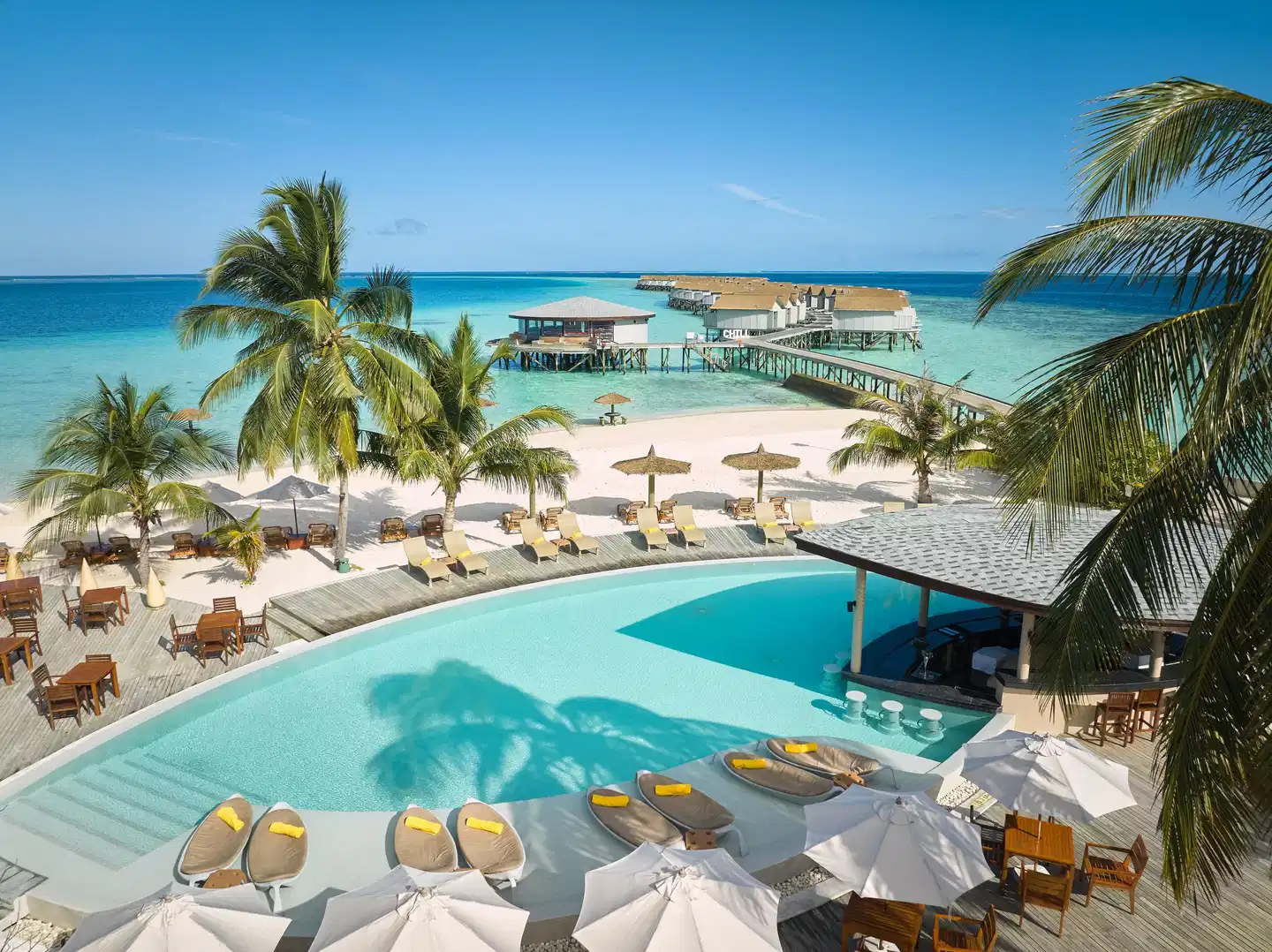 Centara Ras Fushi Resort & Spa Maldives POOL