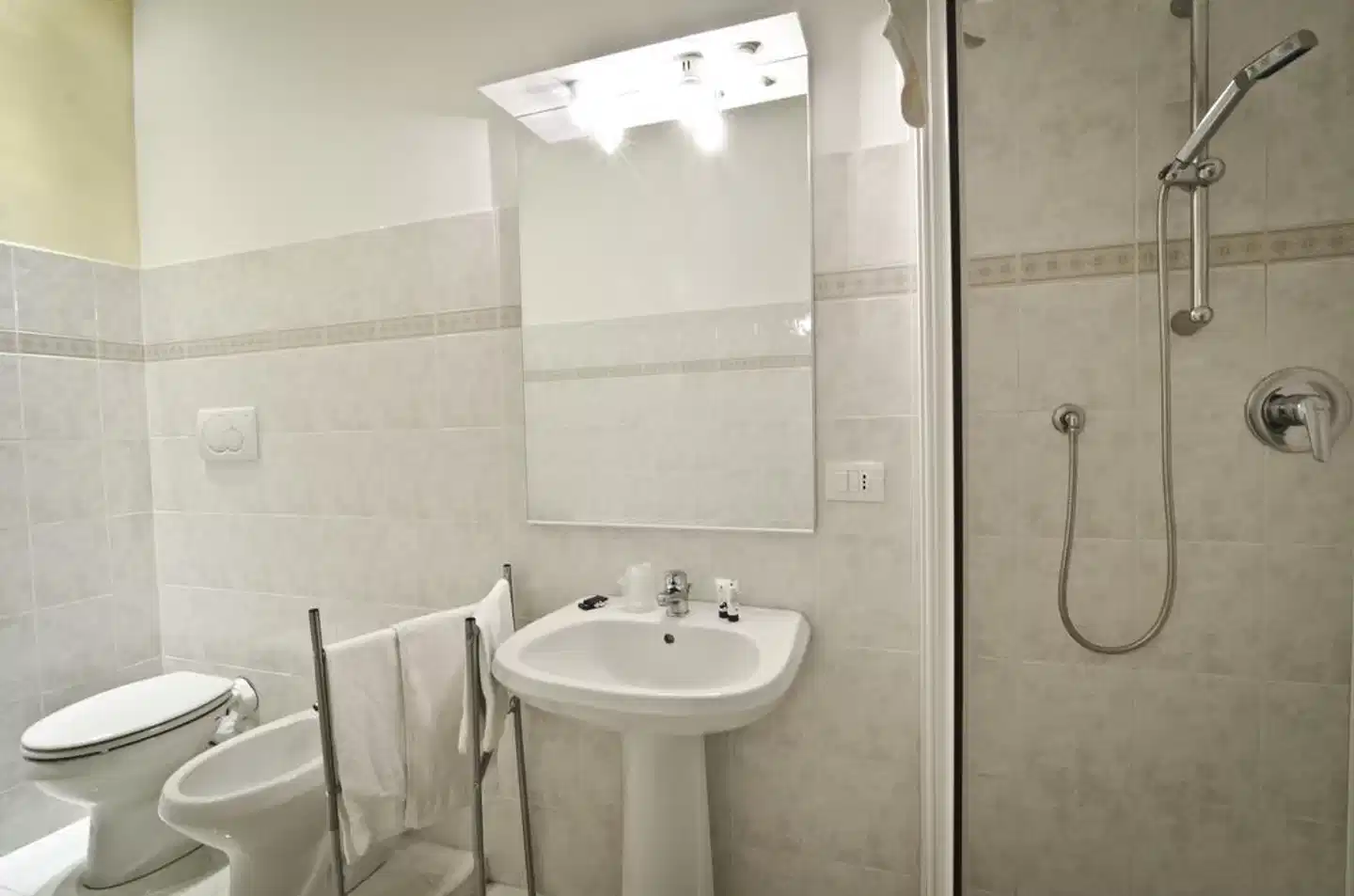Via Palazzo Sanremo Badezimmer