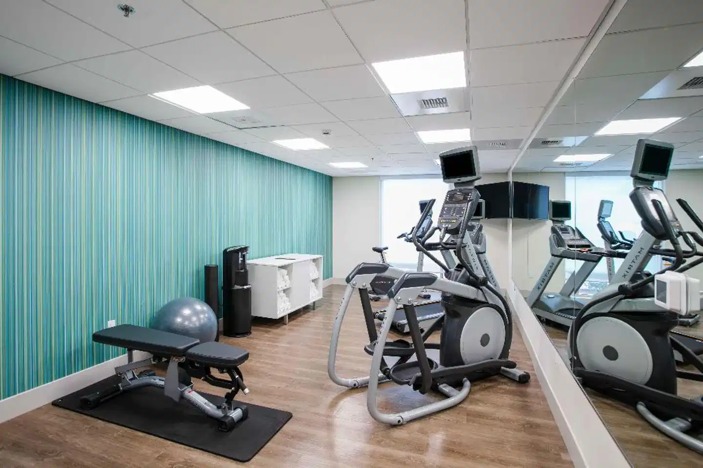 Holiday Inn Express & Suites Oakhurst-Yosemite Park Area Sport und Entertainment