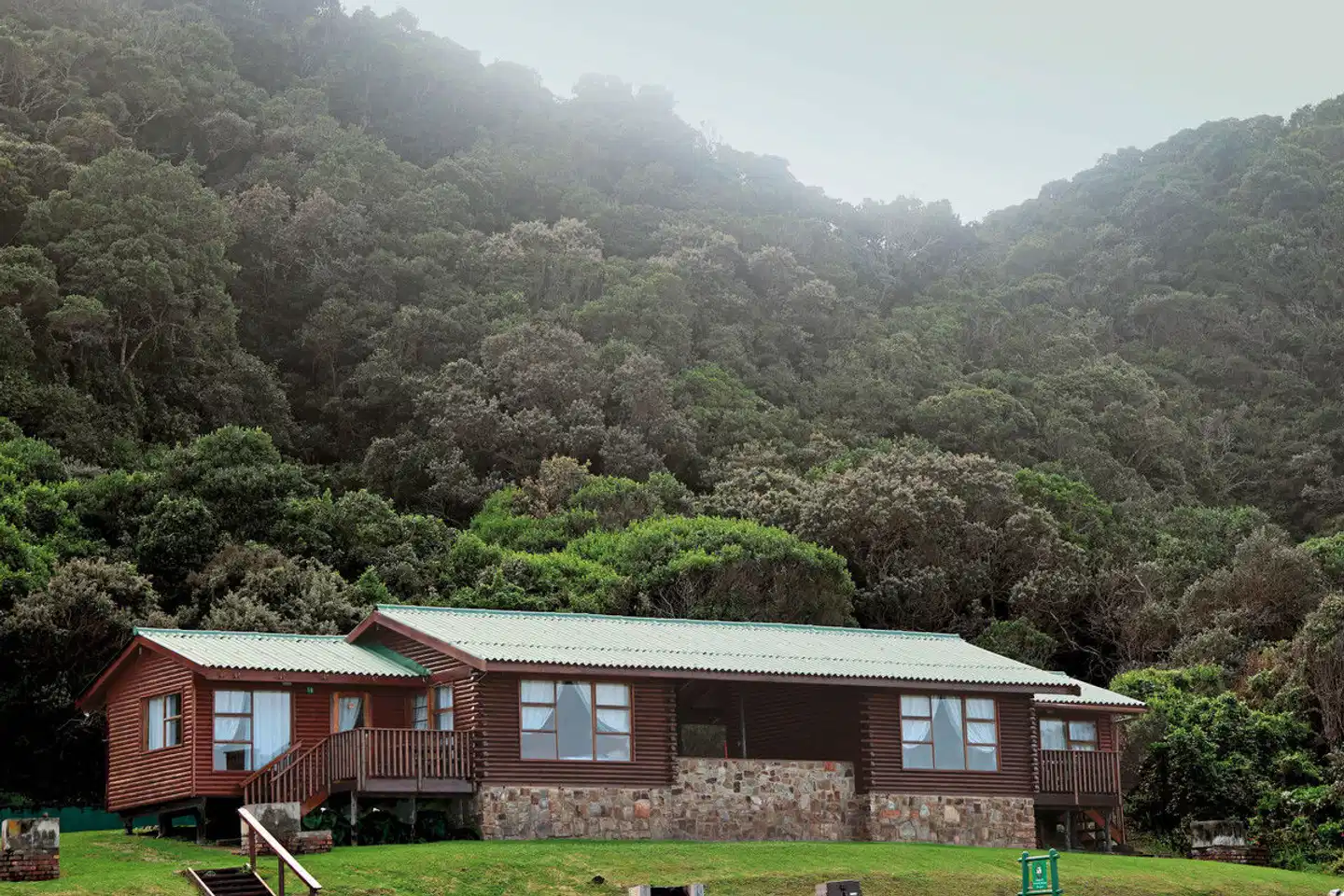 Storms River Mouth Rest Camp Aussenansicht