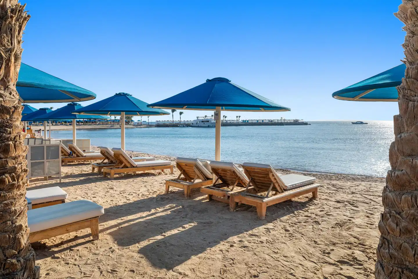 Beach Albatros Resort BEACH