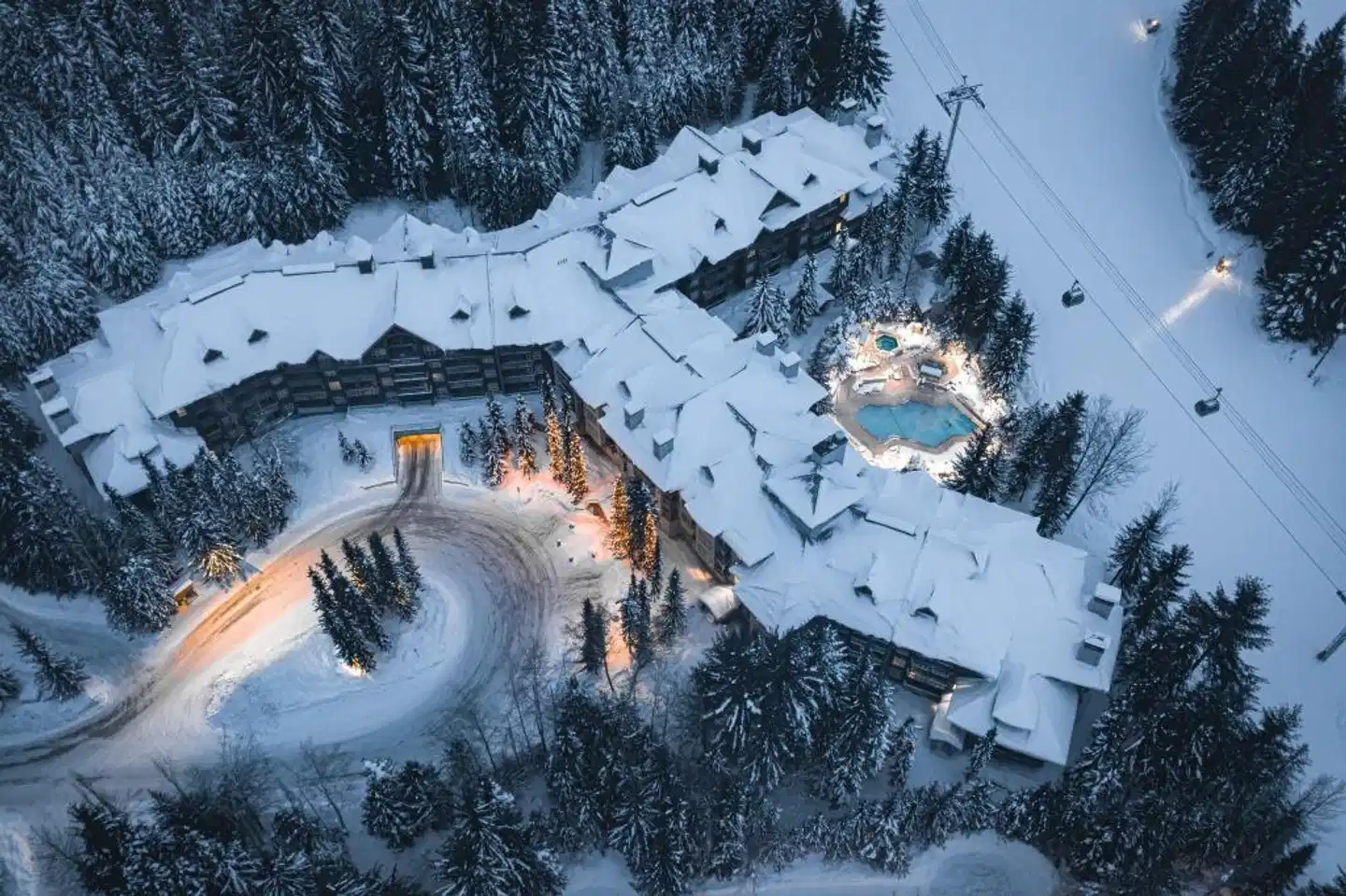 BLACKCOMB SPRINGS SUITES BY CLIQUE Aussenansicht