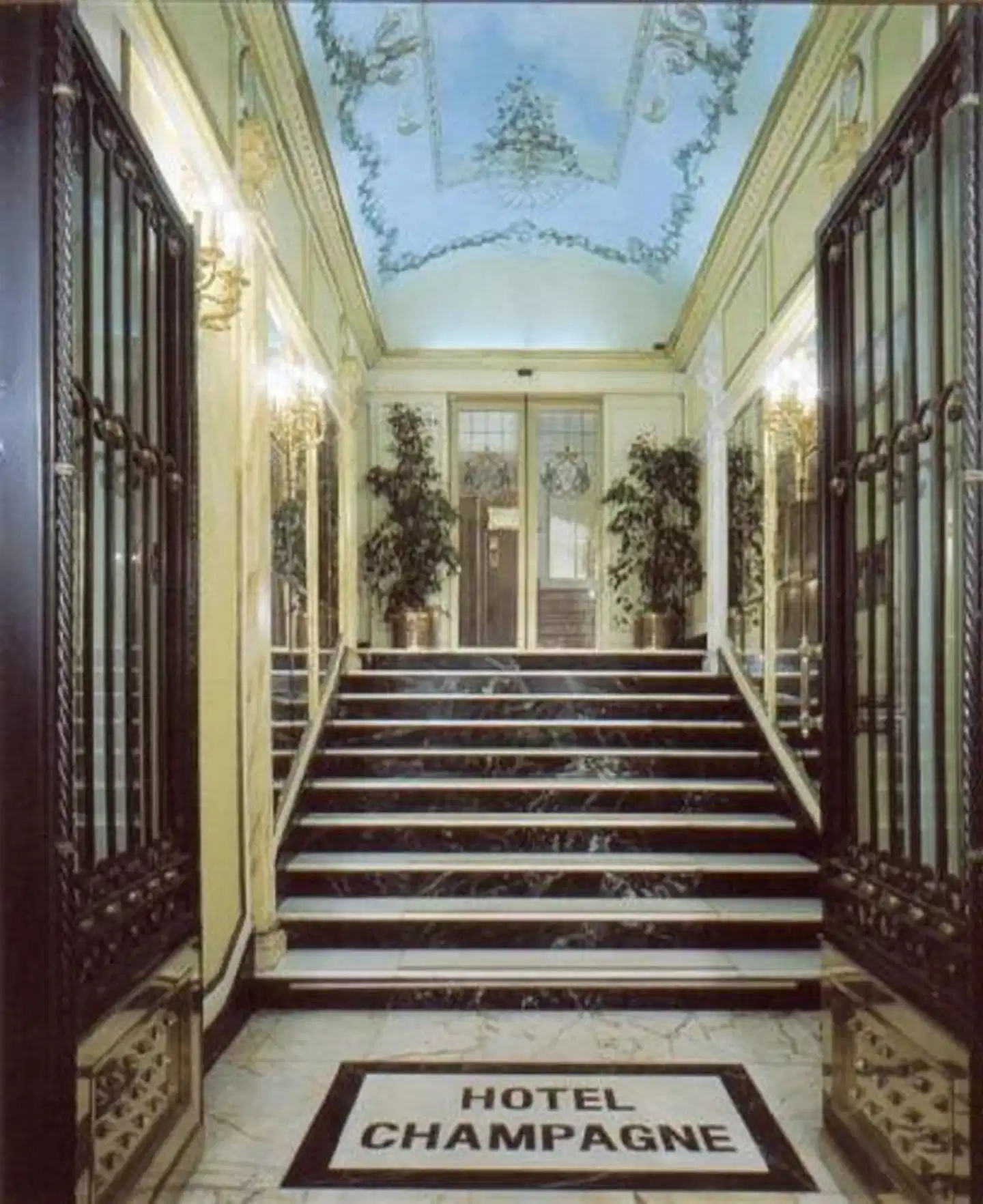 Champagne Palace Wellness