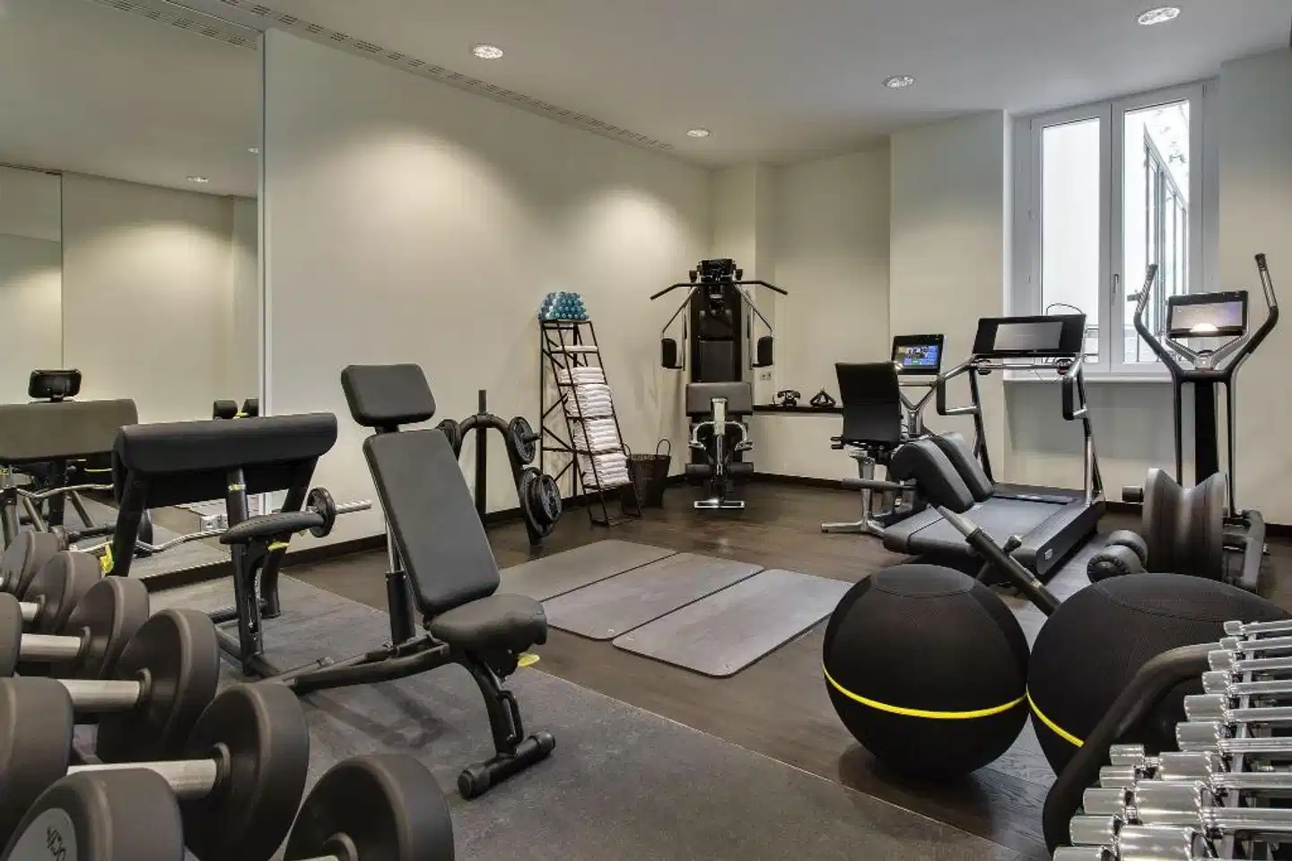 Hotel Zoo Berlin Sport und Entertainment