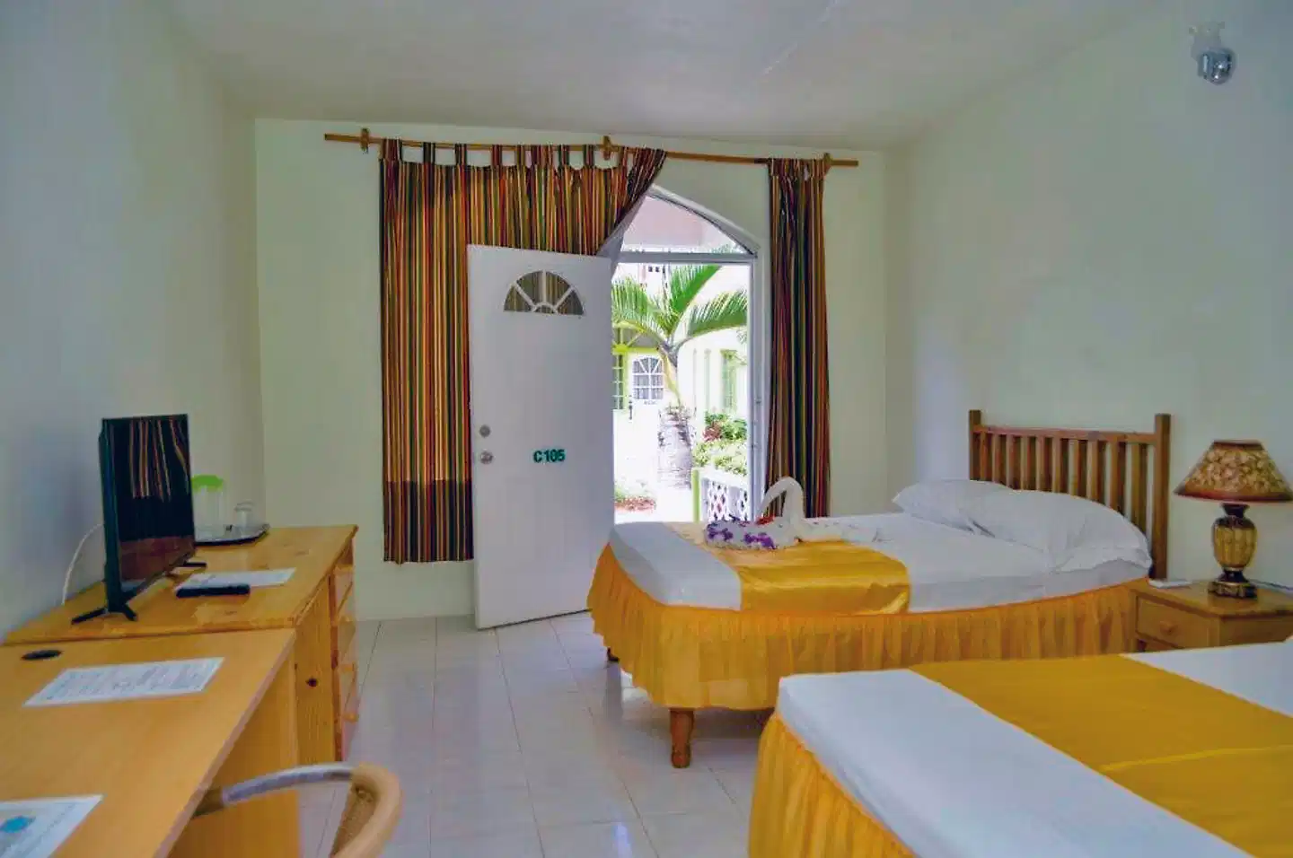 Fun Holiday Beach Resort ACCOMMODATION