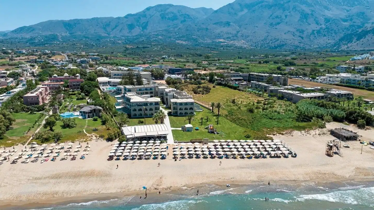 Vantaris Luxury Beach Resort Aussenansicht