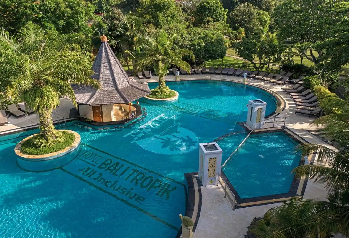 Bali Tropic Resort & Spa POOL